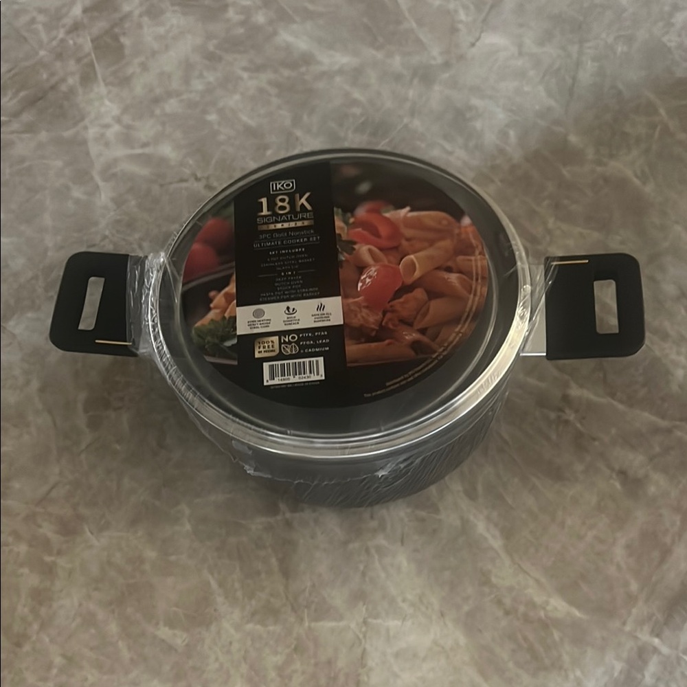 IKO 18K Signature Series 4.5 Quart Dutch Oven 3 pc Ultimate Cooker Set. NWT